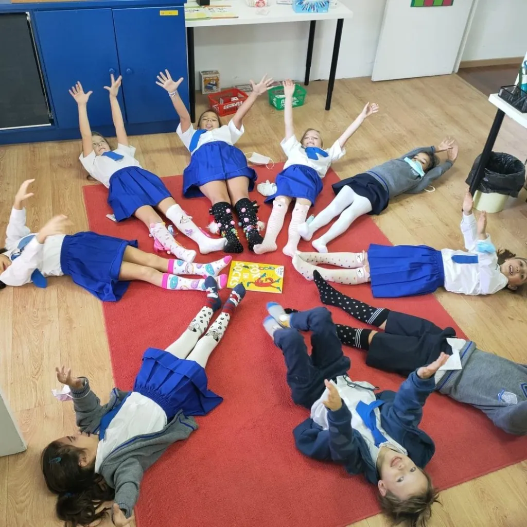 Ambiente de aprendizagem da escola primária na ISM